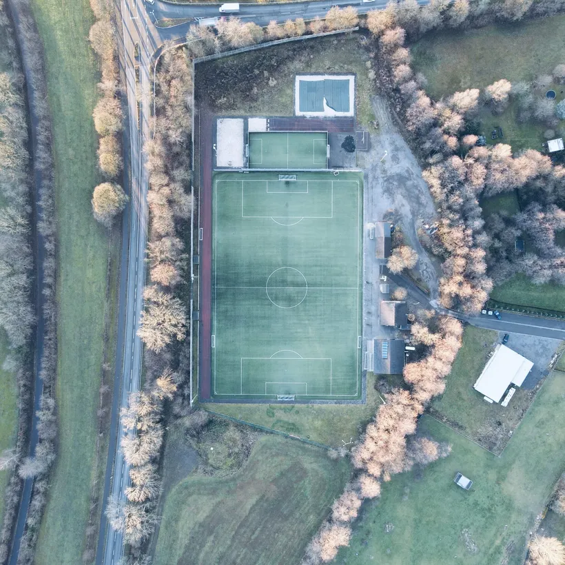 MOTEA Sportpark Pernze - Ansicht des Platzes